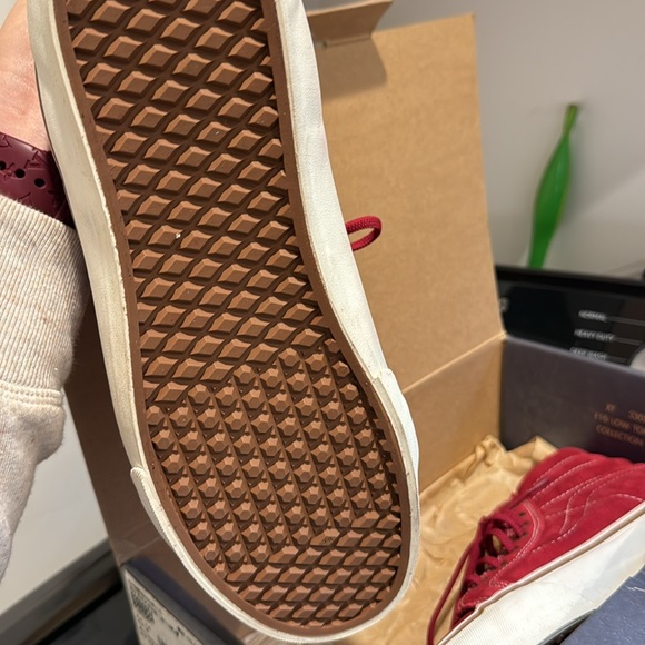 Vans - Picture 4 of 6